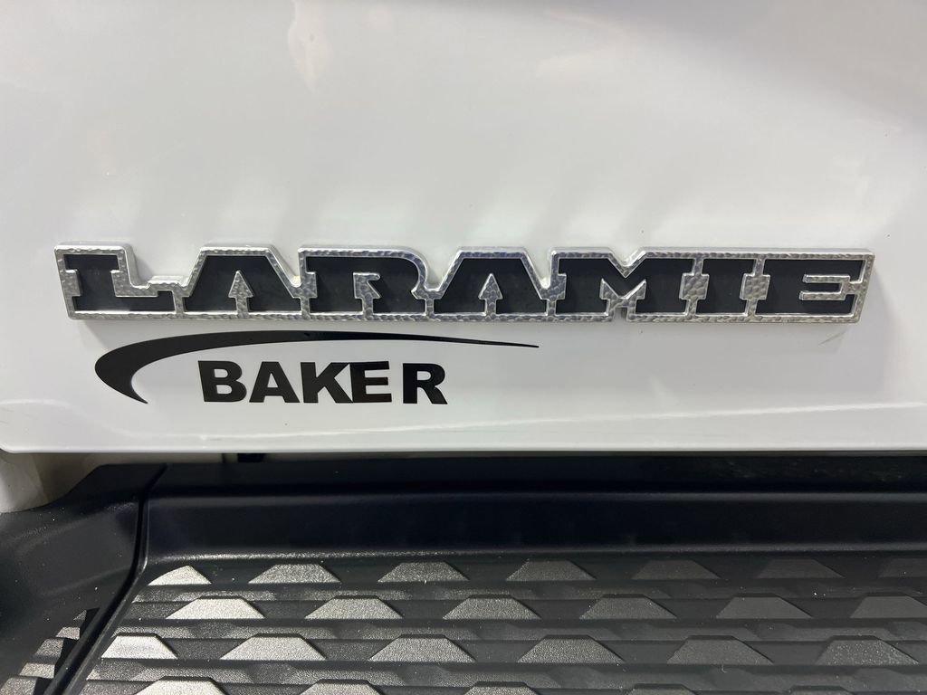 Used 2024 RAM 3500 Laramie AWD/4WD image 32
