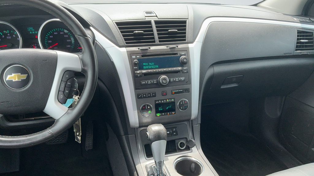 Used 2011 Chevrolet Traverse LT w/ Personal Connectivity Package FWD image 8