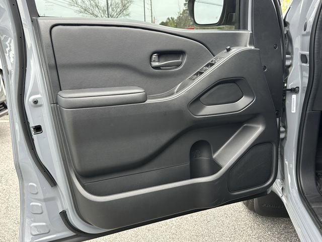 Certified 2026 Nissan Frontier SV w/ SV Convenience Package AWD/4WD image 11