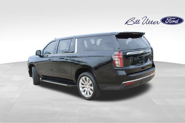 Used 2024 Chevrolet Suburban Premier w/ Premium Package AWD/4WD image 7