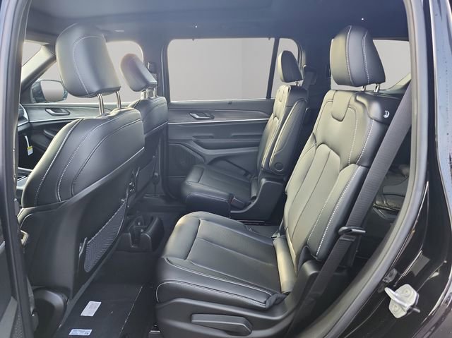 New 2025 Jeep Grand Cherokee L Limited w/ Luxury Tech Group II image 13