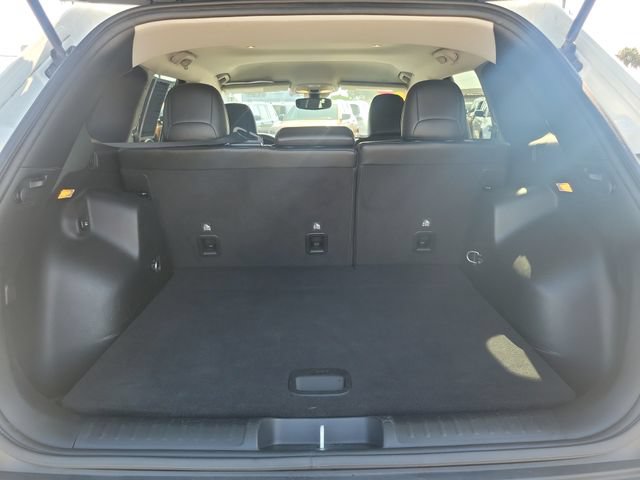 Used 2022 Jeep Cherokee Latitude AWD/4WD image 9