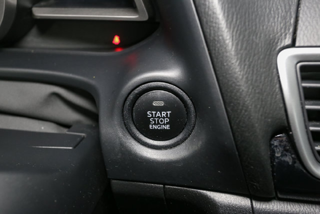 Used 2015 MAZDA MAZDA3 i Touring w/ Technology Package FWD image 26