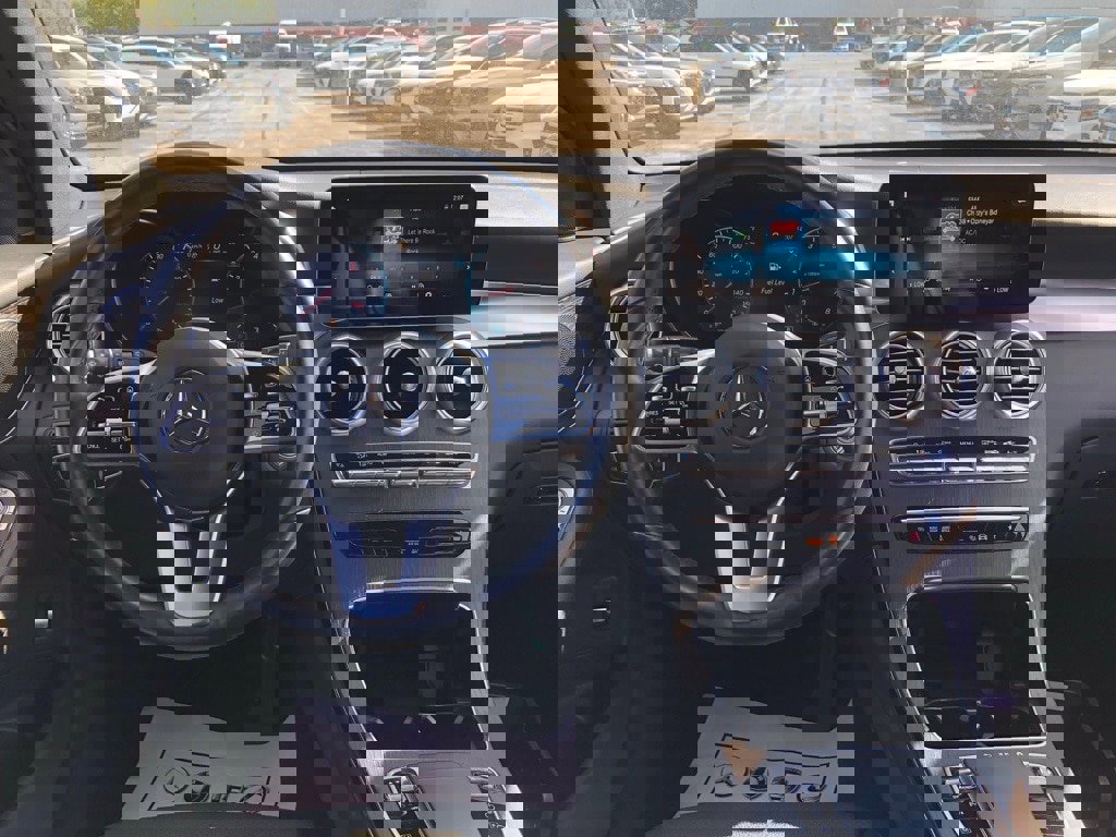 Used 2022 Mercedes-Benz GLC 300 4MATIC w/ Premium Package Lite image 17