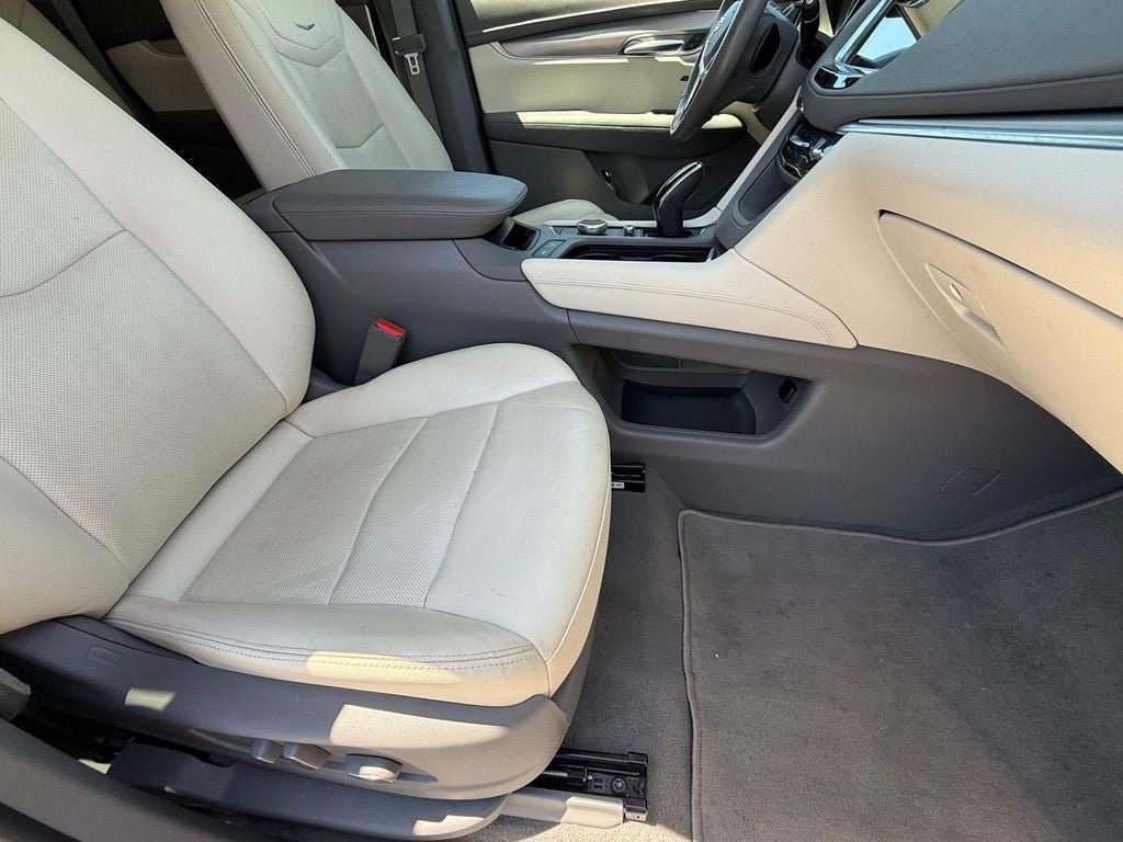 Used 2023 Cadillac XT5 Premium Luxury FWD image 10