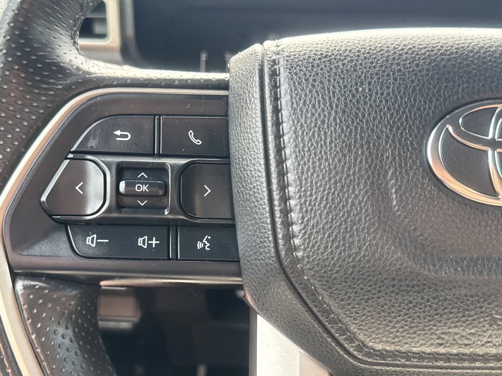 Used 2025 Toyota 4Runner SR5 AWD/4WD image 20