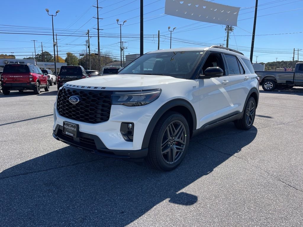 New 2026 Ford Explorer ST-Line w/ ST-Line Street Pack