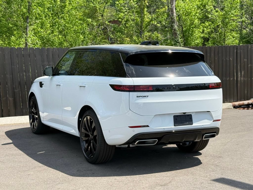 New 2026 Land Rover Range Rover Sport Dynamic SE AWD/4WD image 3