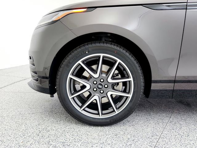 New 2026 Land Rover Range Rover Velar Dynamic SE image 28