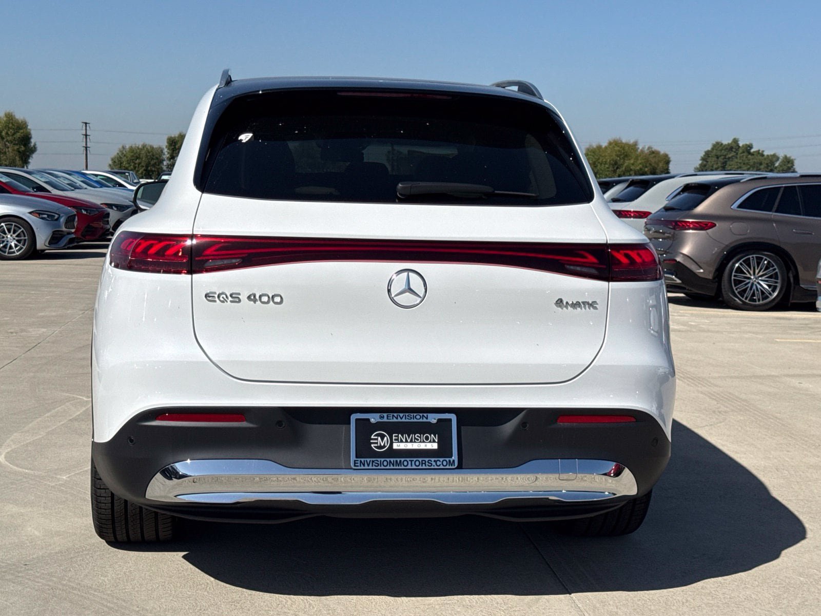 New 2027 Mercedes-Benz EQS 400 4MATIC SUV image 9