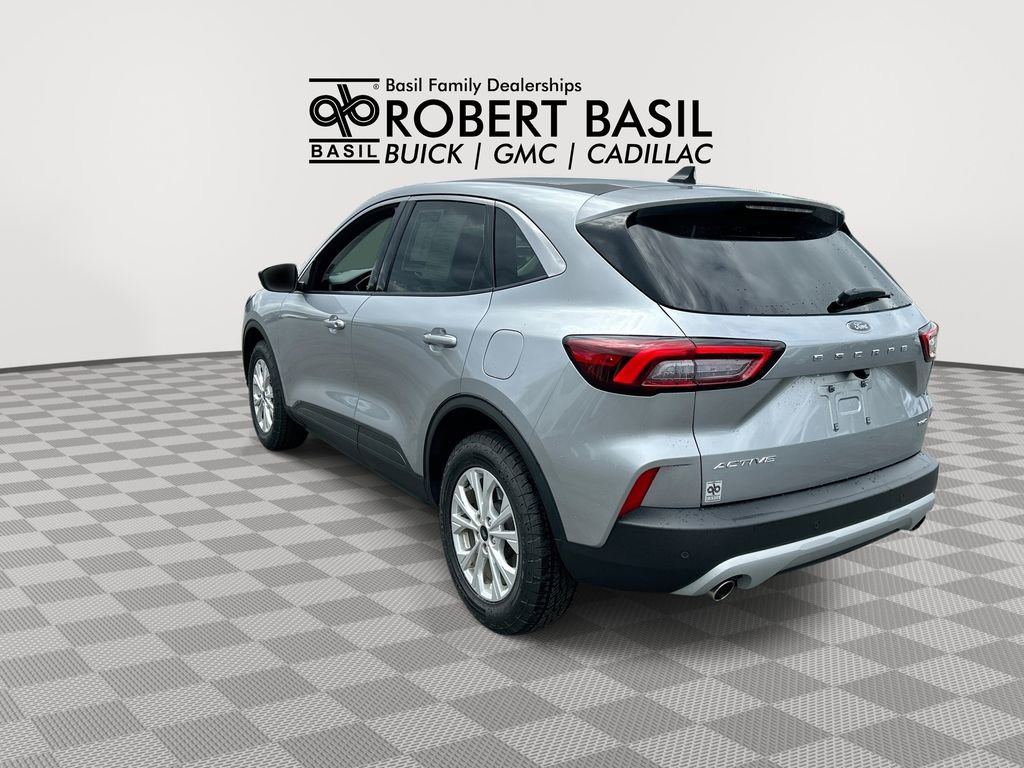 Used 2023 Ford Escape Active w/ Tech Pack #1 AWD/4WD image 6