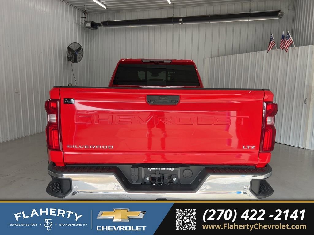 Used 2024 Chevrolet Silverado 3500 LTZ w/ LTZ Plus Package image 4