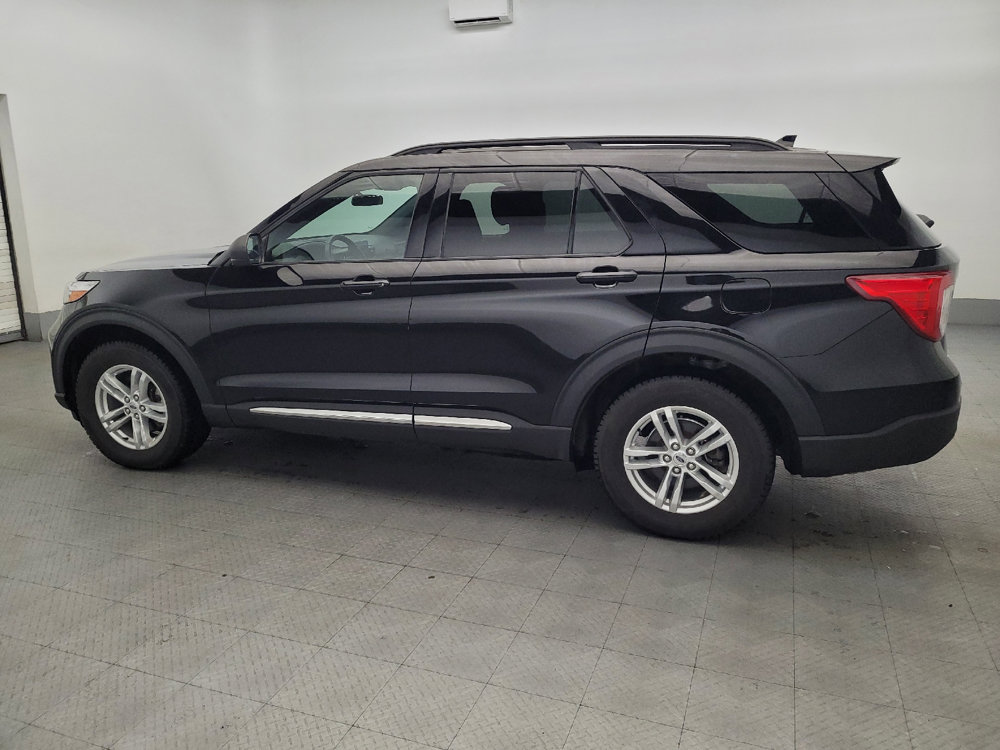 Used 2020 Ford Explorer XLT w/ Comfort Package AWD/4WD image 3