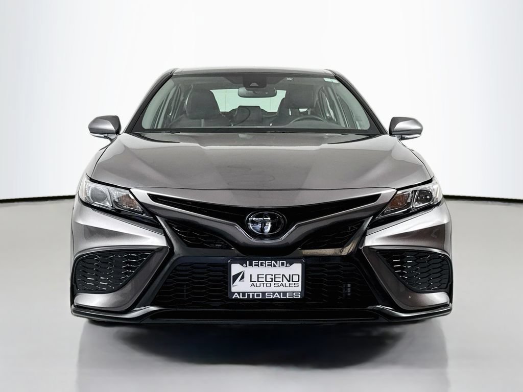Used 2023 Toyota Camry SE w/ Convenience Package FWD image 2