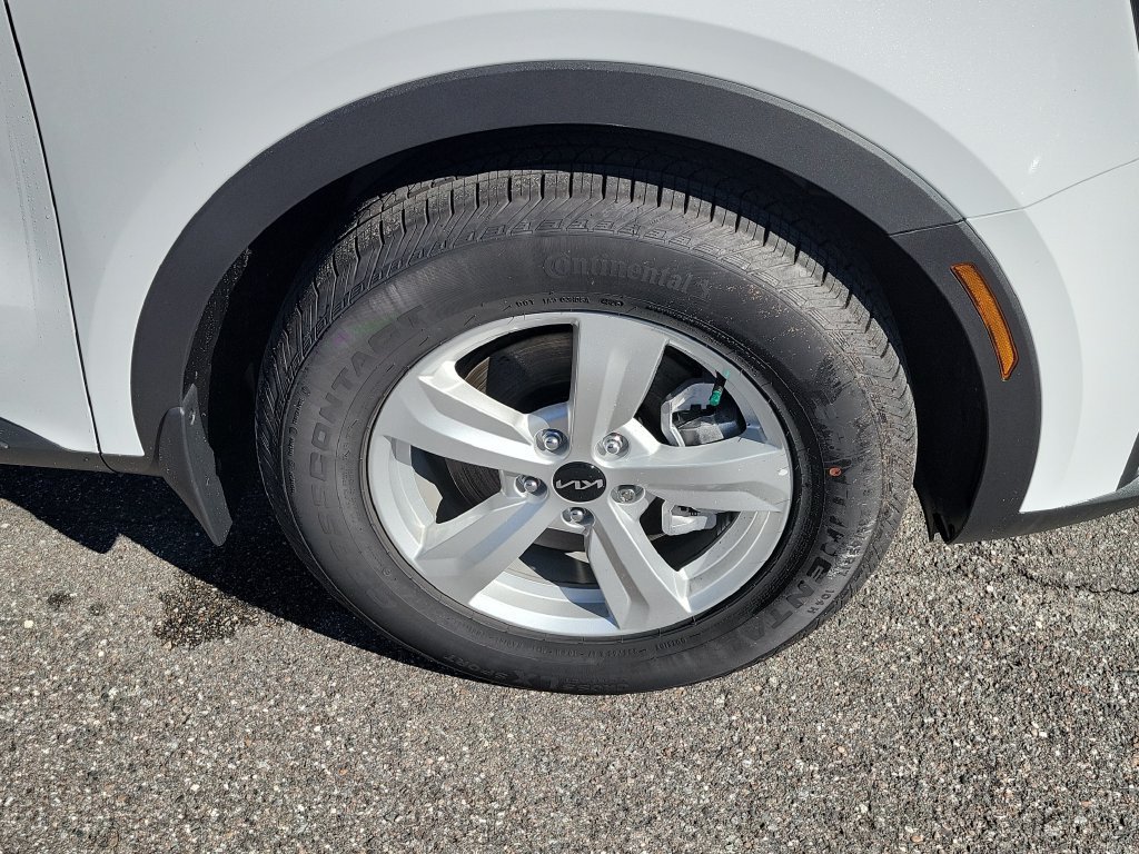 New 2026 Kia Sorento LX FWD image 36