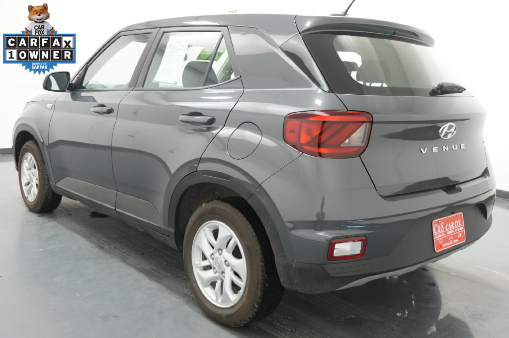 Used 2026 Hyundai Venue SE FWD image 6