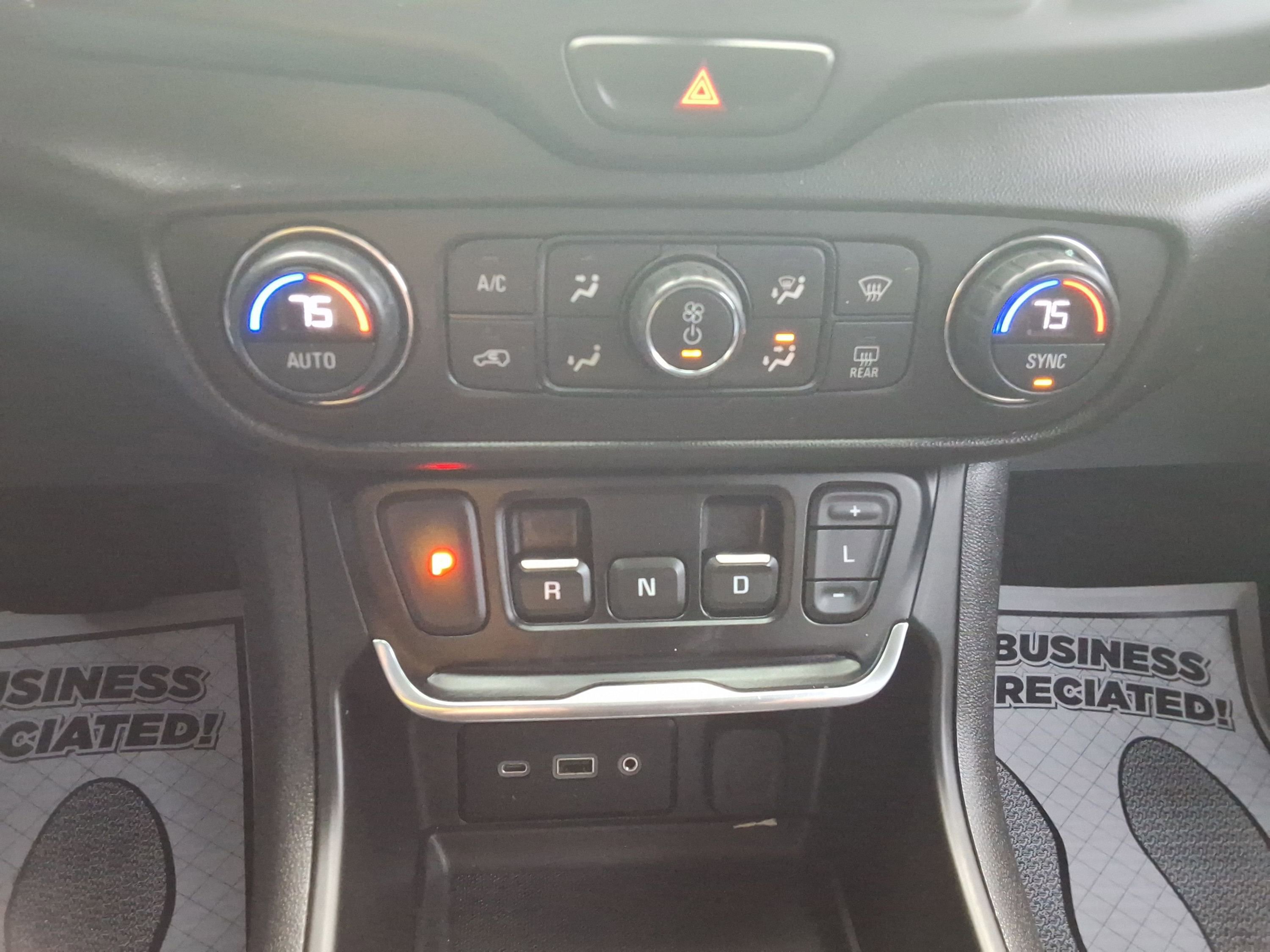 Used 2021 GMC Terrain SLE w/ Driver Convenience Package image 17