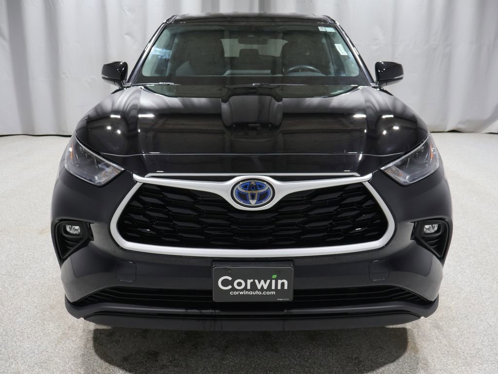 Used 2023 Toyota Highlander LE image 8