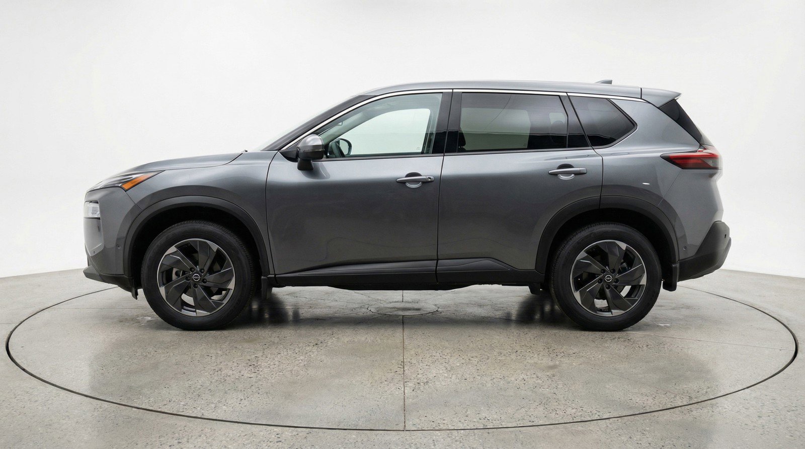 Used 2025 Nissan Rogue SV FWD image 5