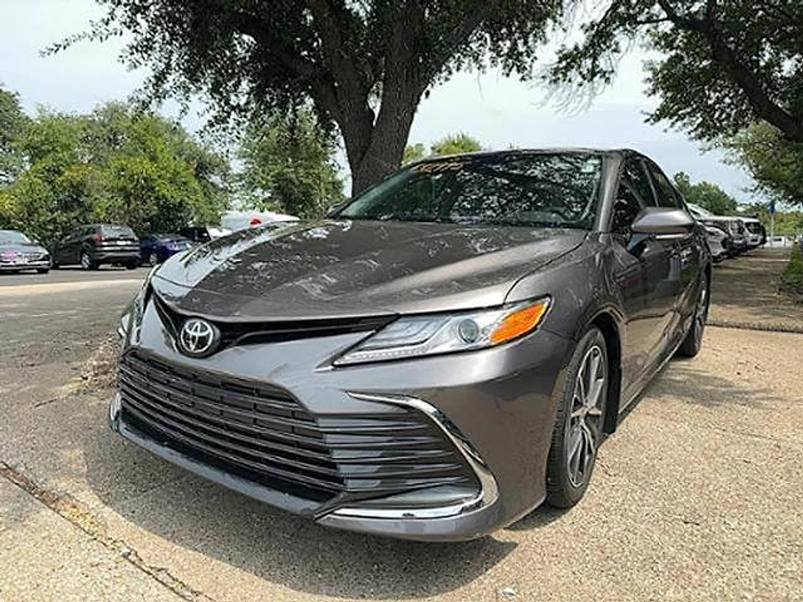 Used 2024 Toyota Camry XLE image 16