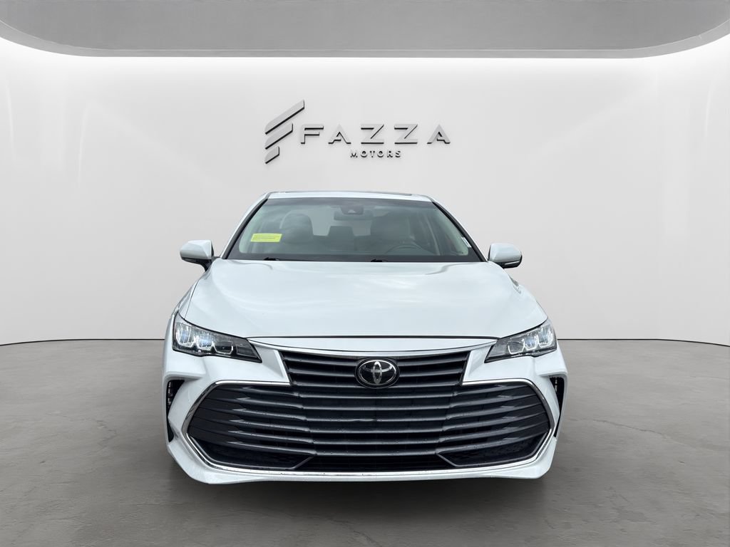 Used 2022 Toyota Avalon XLE w/ Moonroof Package FWD image 14