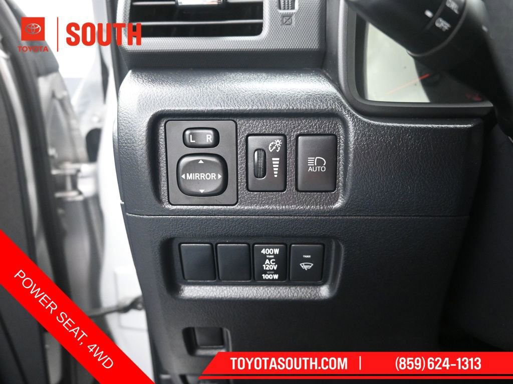 Used 2024 Toyota 4Runner SR5 image 32
