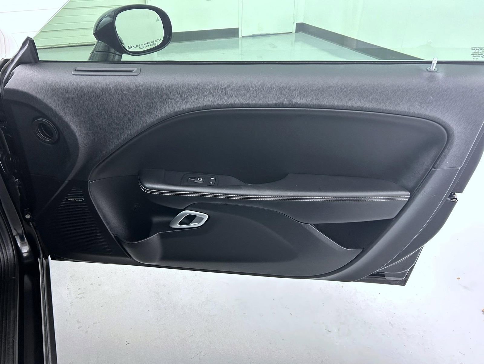 Used 2016 Dodge Challenger SRT w/ Technology Group image 16