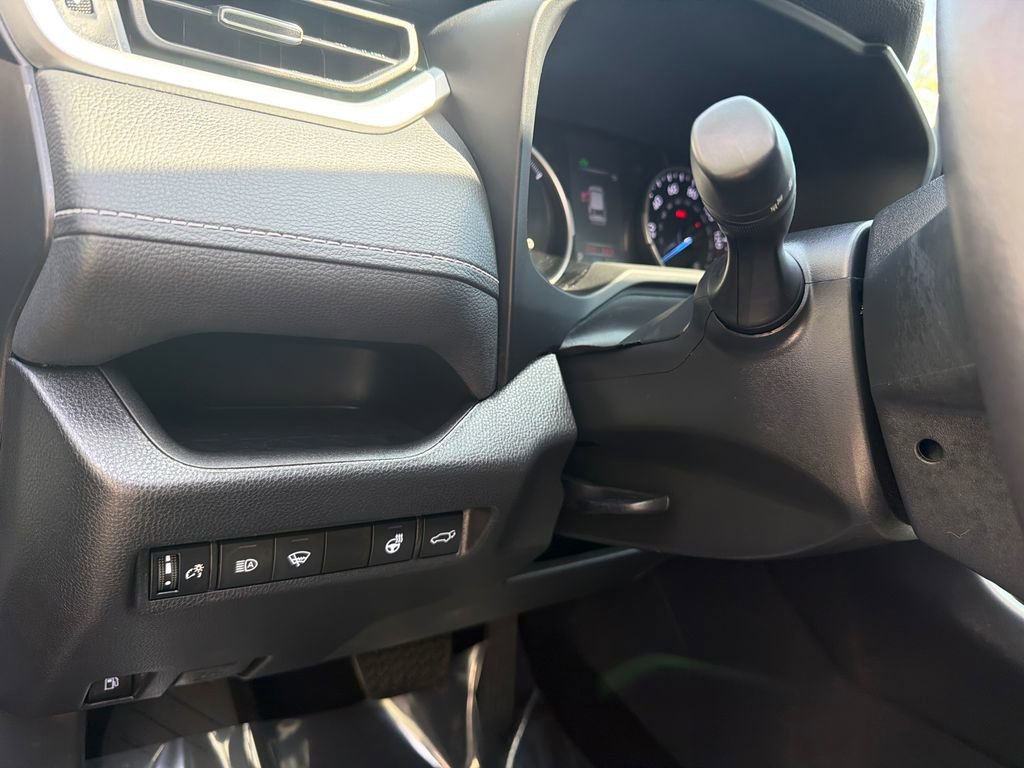 Used 2021 Toyota RAV4 XLE Premium image 34