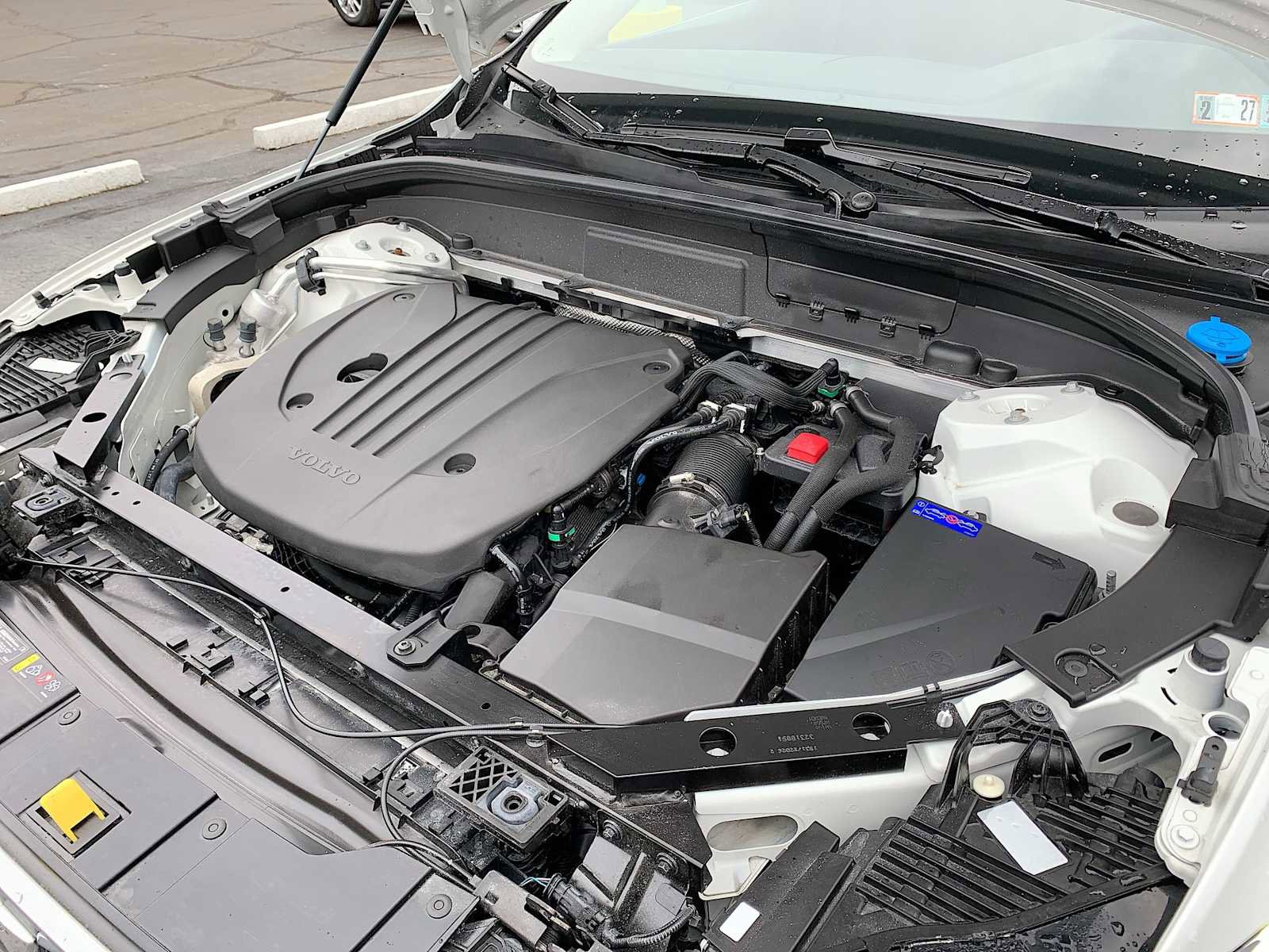 Used 2023 Volvo XC60 B5 Core image 29