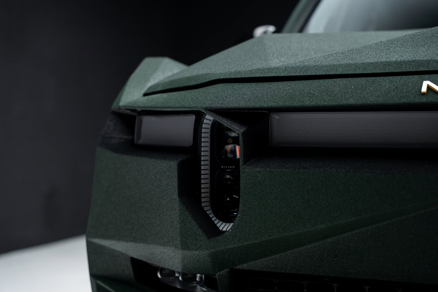 Used 2022 Rivian R1T Adventure image 8