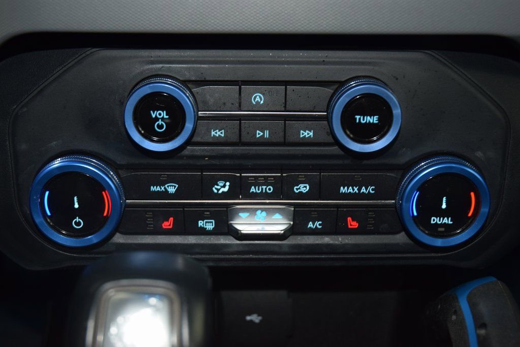 Used 2022 Ford Bronco Black Diamond w/ Sasquatch Package image 29