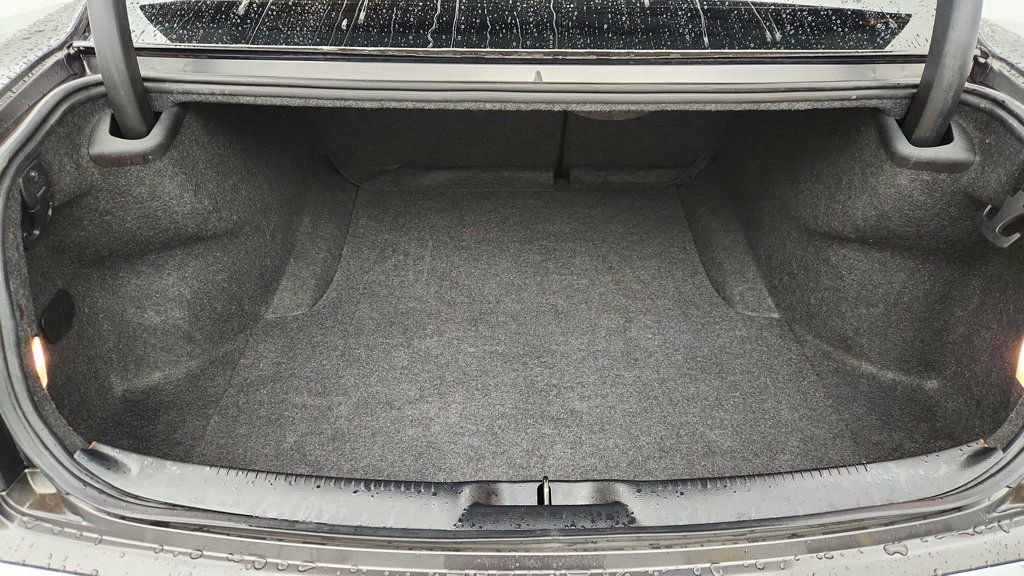 Used 2021 Chrysler 300 Touring w/ Chrome Appearance Package image 20