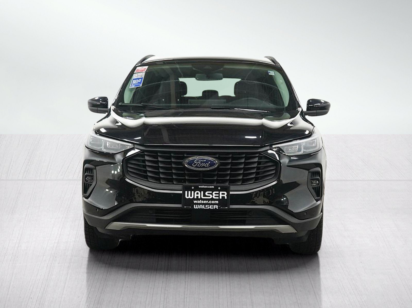 Used 2025 Ford Escape Platinum AWD/4WD image 8