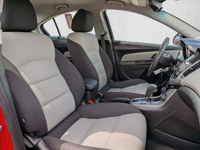 Used 2014 Chevrolet Cruze LS image 18