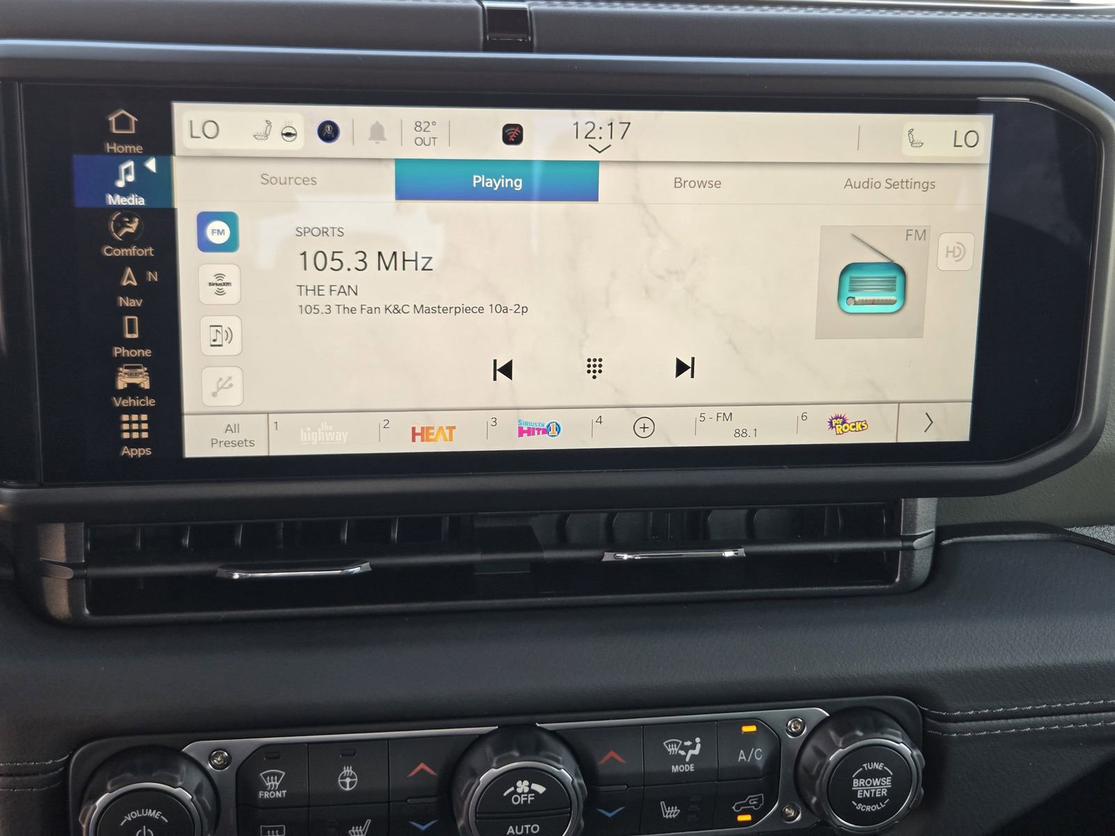 New 2026 Jeep Gladiator Mojave image 15