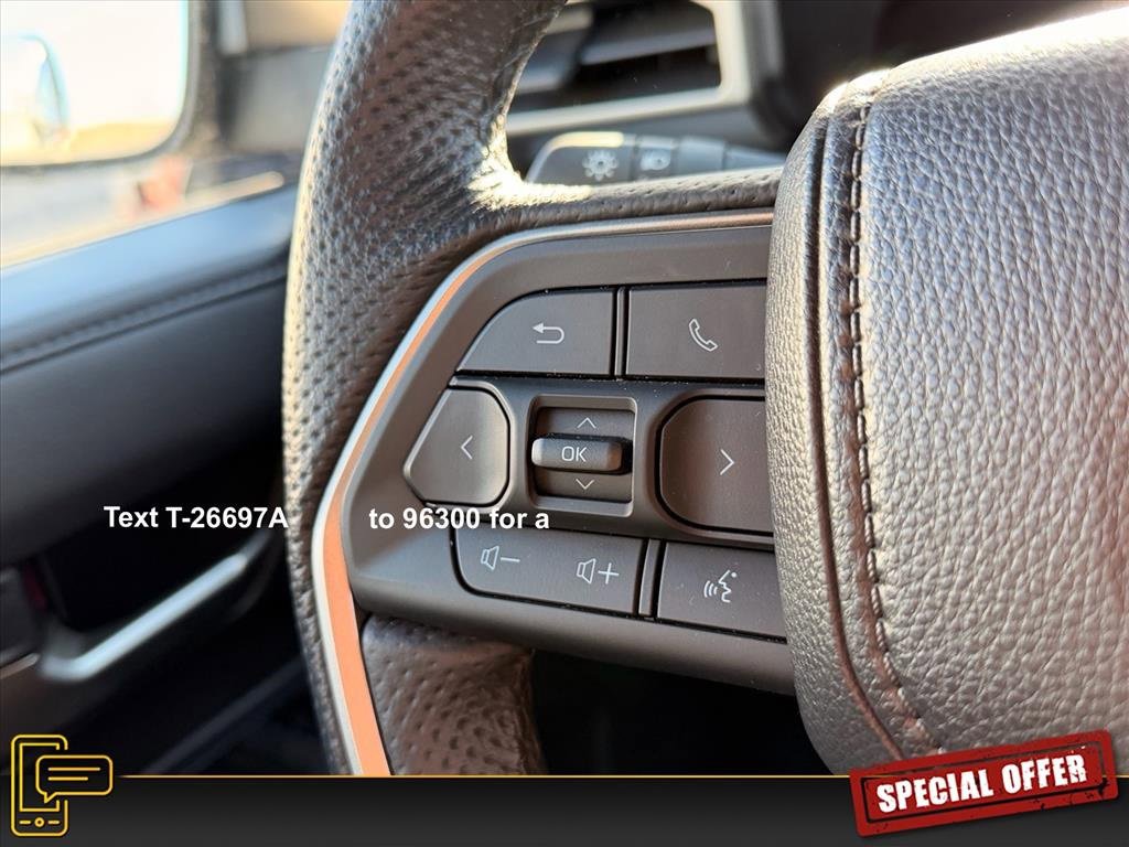 Used 2024 Toyota Tacoma Trailhunter image 16