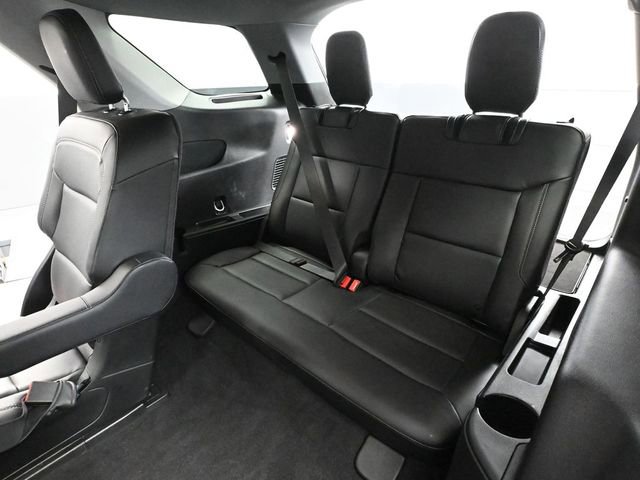 Used 2023 Ford Explorer XLT w/ Equipment Group 202A image 41
