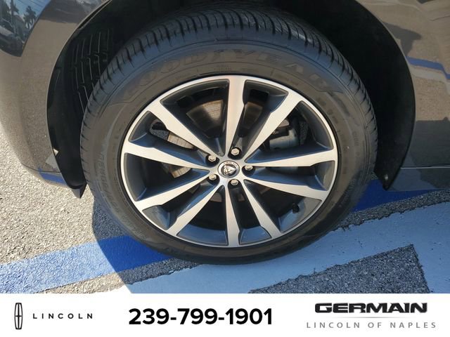 Used 2024 Jaguar F-PACE R-Dynamic S image 12