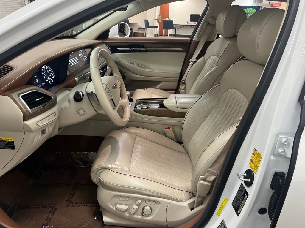 Used 2020 Genesis G90 5.0 Ultimate image 12