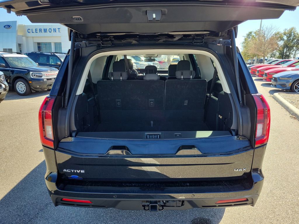 Used 2025 Ford Expedition Max Active image 9