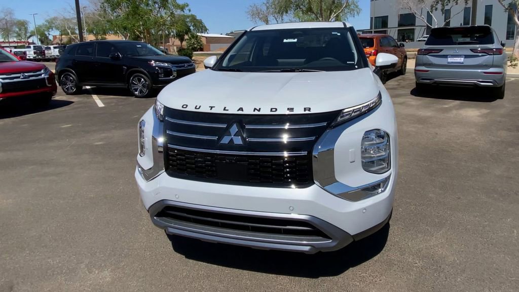 New 2026 Mitsubishi Outlander SE AWD/4WD image 3