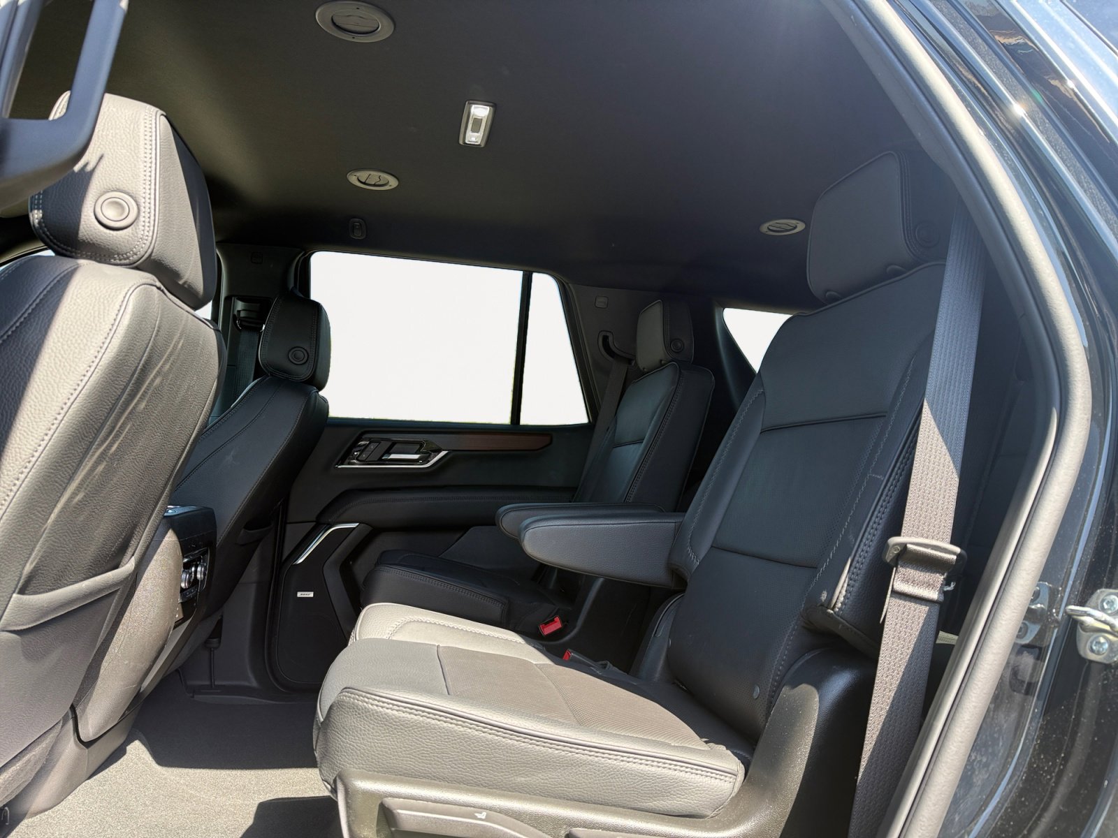 Certified 2025 GMC Yukon Denali AWD/4WD image 13