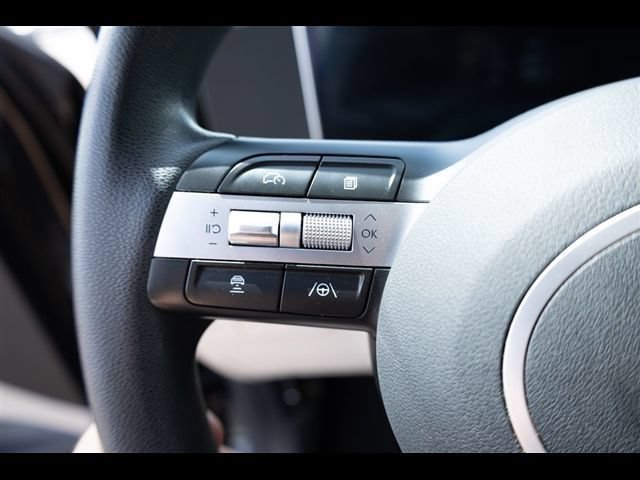 Used 2025 Hyundai Tucson SEL AWD/4WD image 13