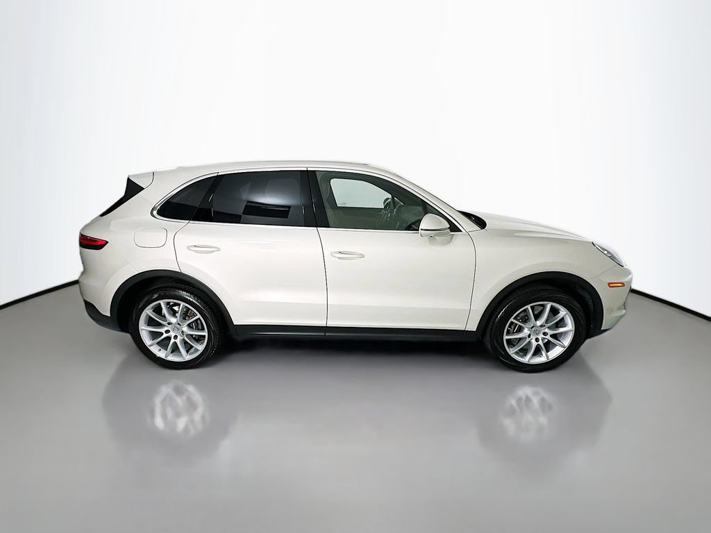 Certified 2023 Porsche Cayenne AWD/4WD image 8