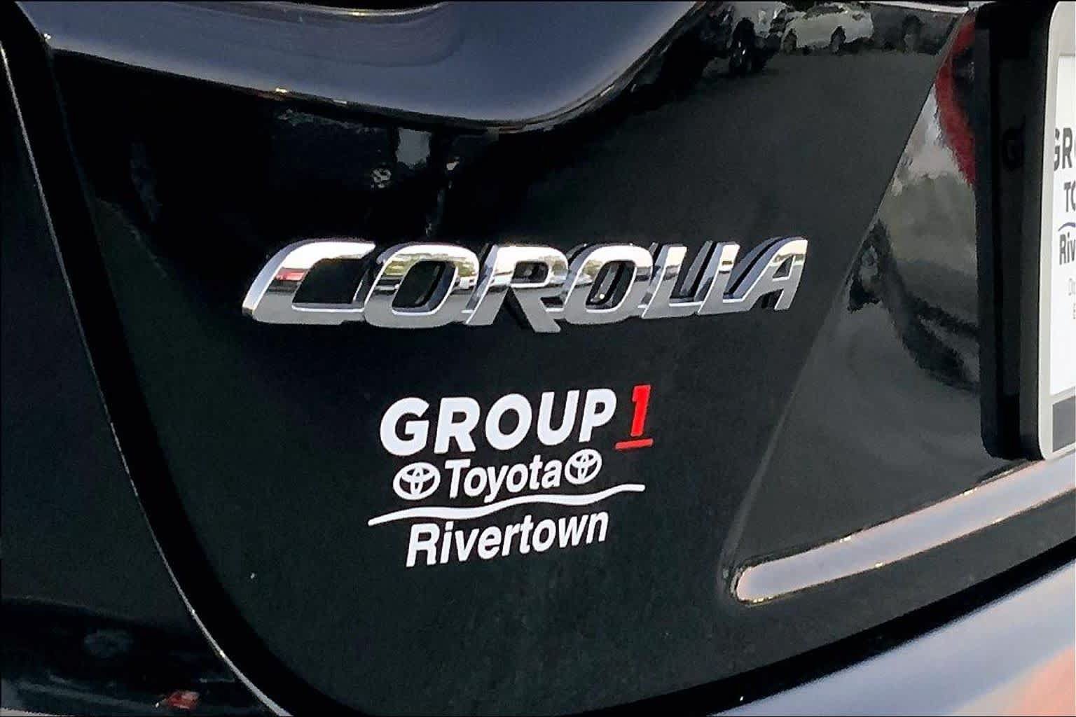 Used 2025 Toyota Corolla SE FWD image 28