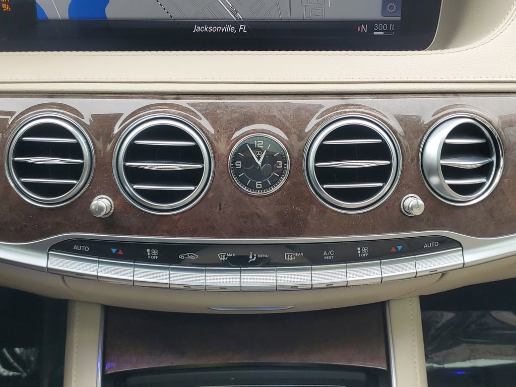 Used 2019 Mercedes-Benz S 560 Sedan image 35