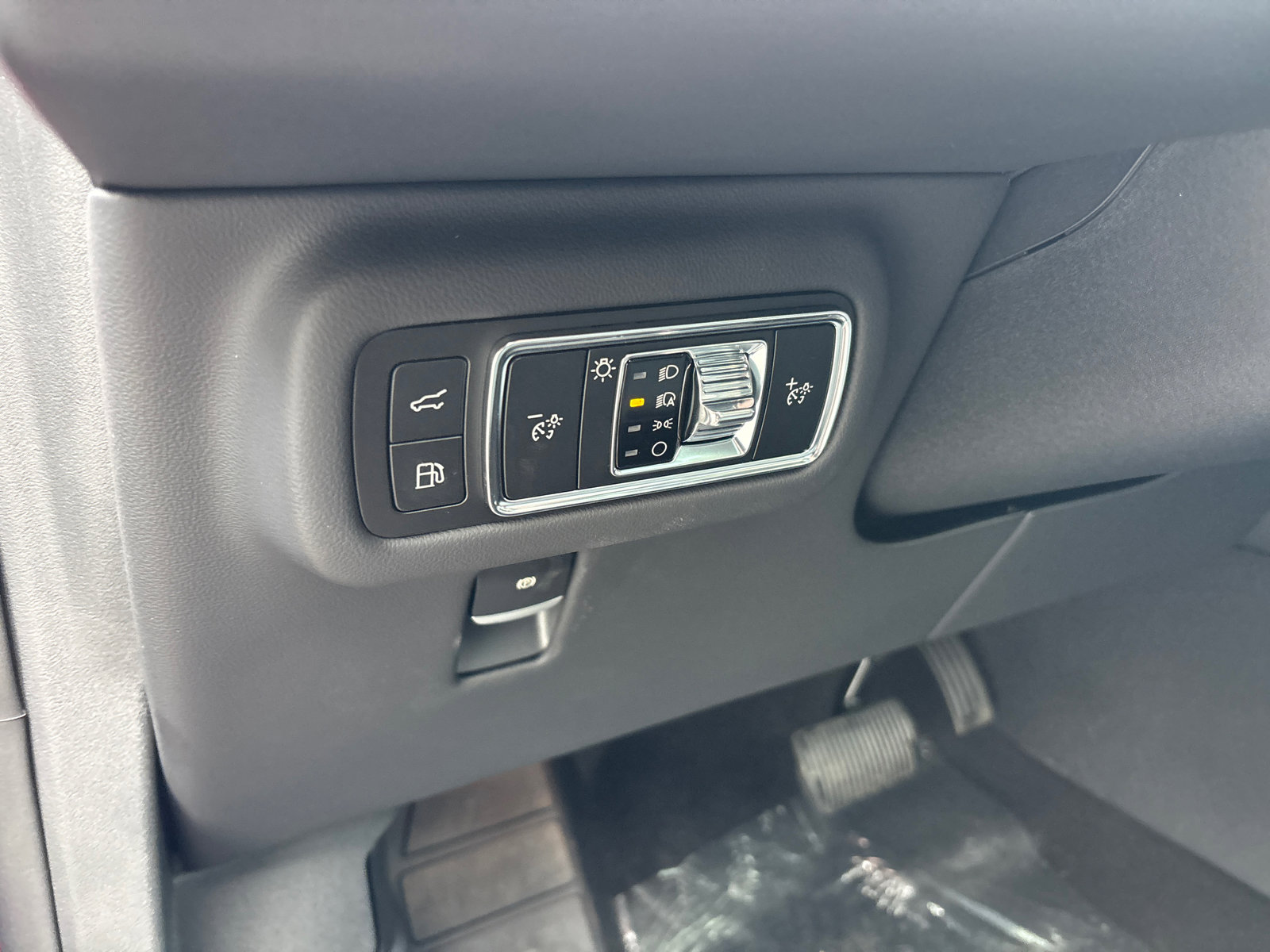 New 2026 Lincoln Nautilus Premier w/ Equipment Group 102A image 14