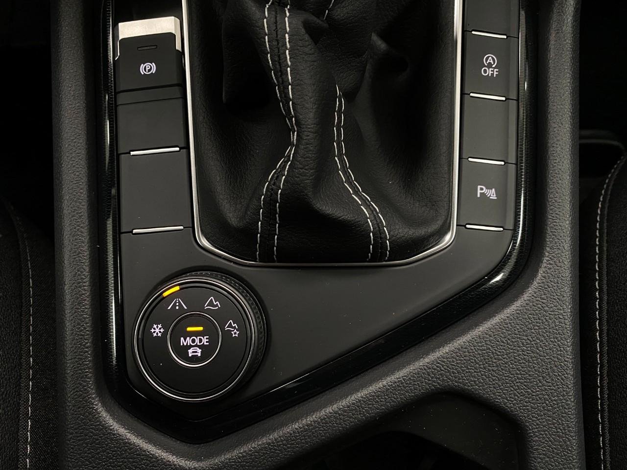 New 2026 Volkswagen Taos SE AWD/4WD image 23