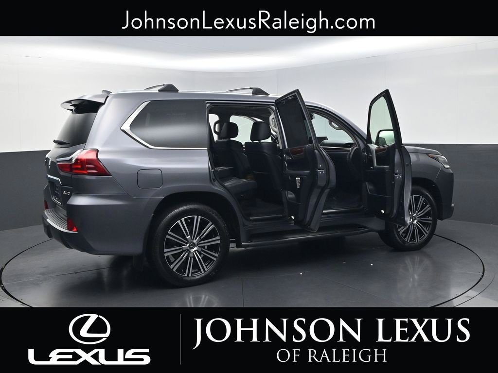 Used 2019 Lexus LX 570 4WD w/ Luxury Package image 30
