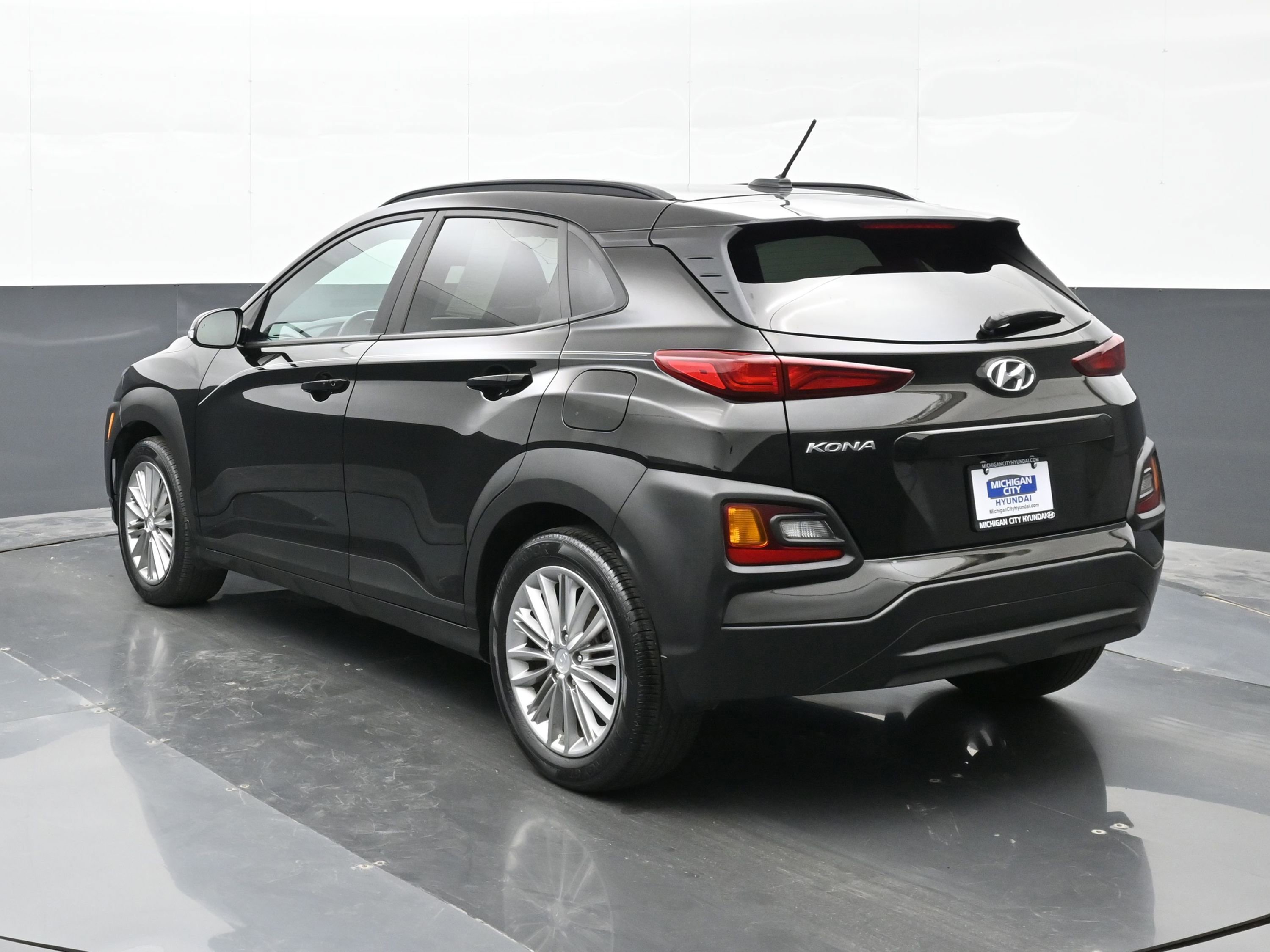Used 2020 Hyundai Kona SEL image 2